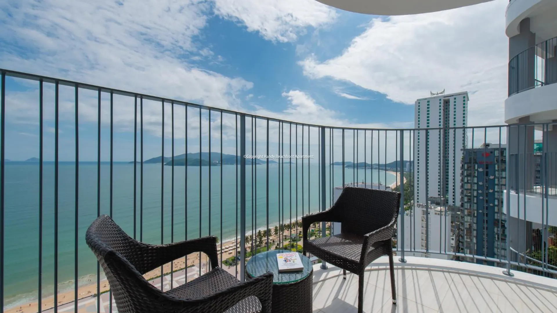 Hd Panorma Nha Trang Free Pool & Gym Condotel